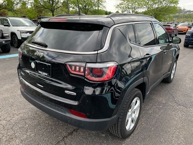 Used 2018 Black Jeep Latitude image 7
