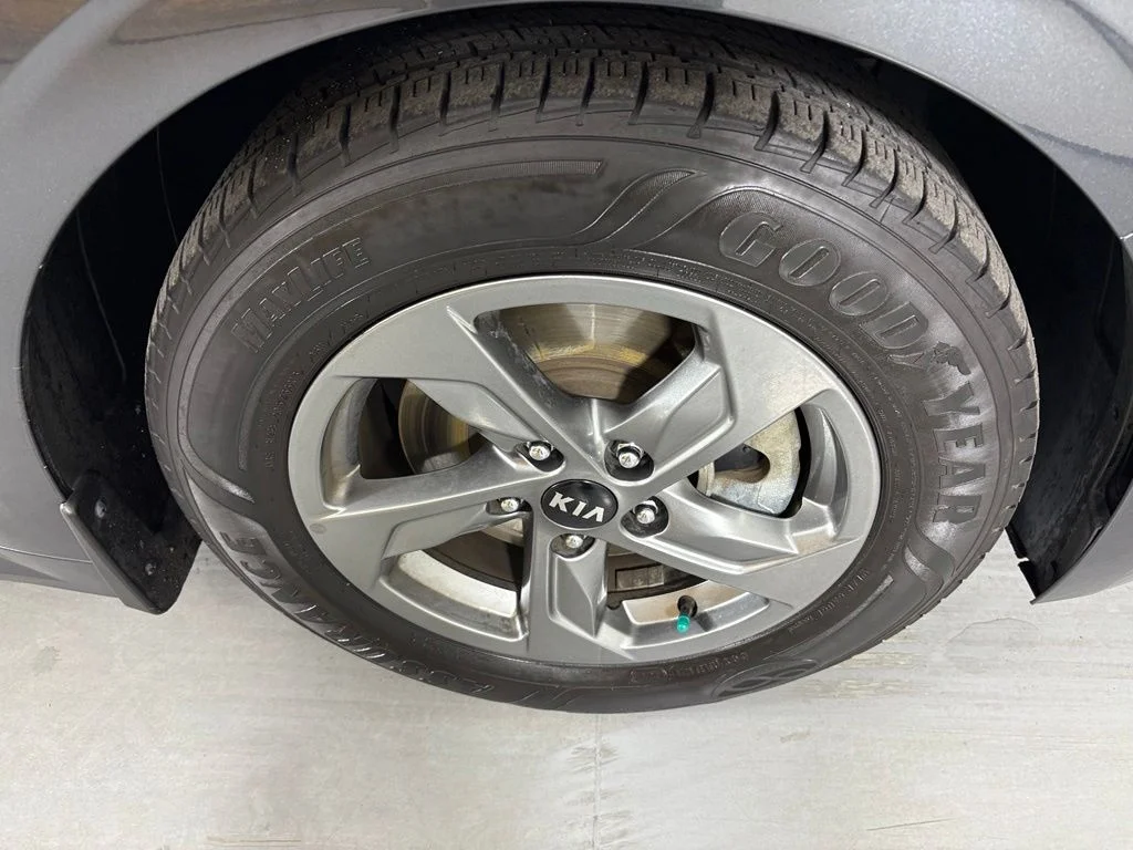 Used 2021 Gray Kia LXS image 10