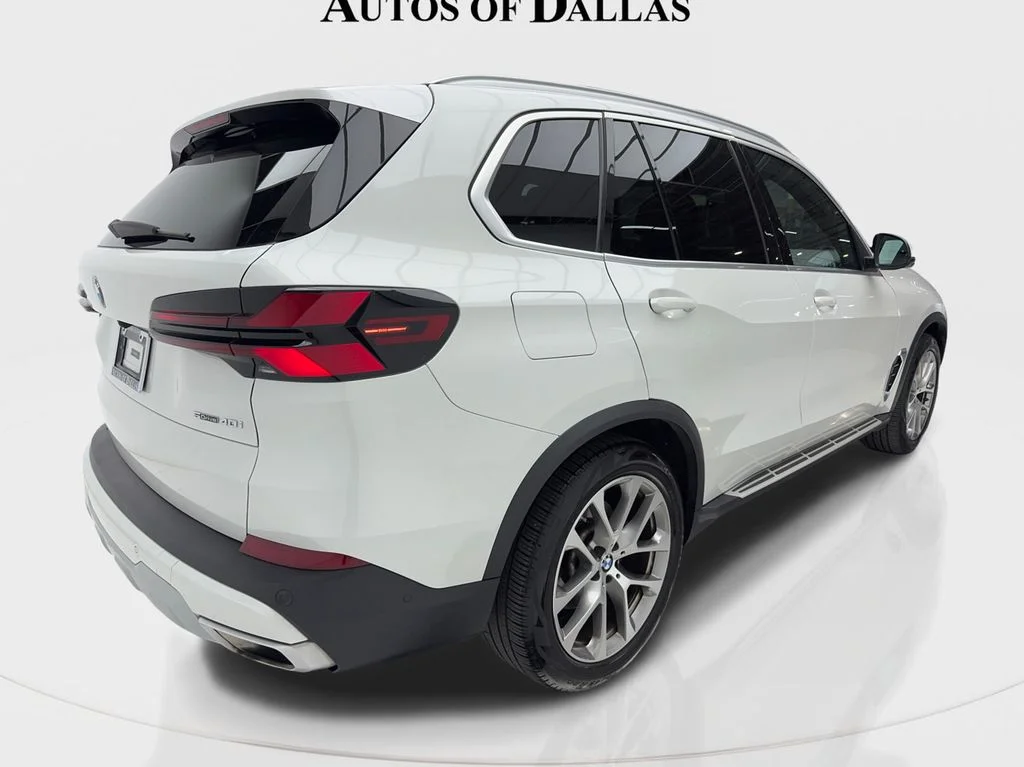 Used 2024 White BMW sDrive40i X LINE,NAV,CAM,PANO,CLMT STS,HEADS UP image 9