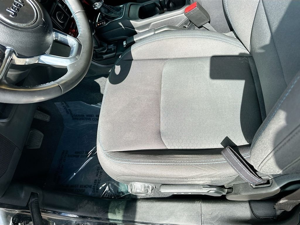 2022 Jeep Wrangler Unlimited Rubicon 4XE - Photo 20