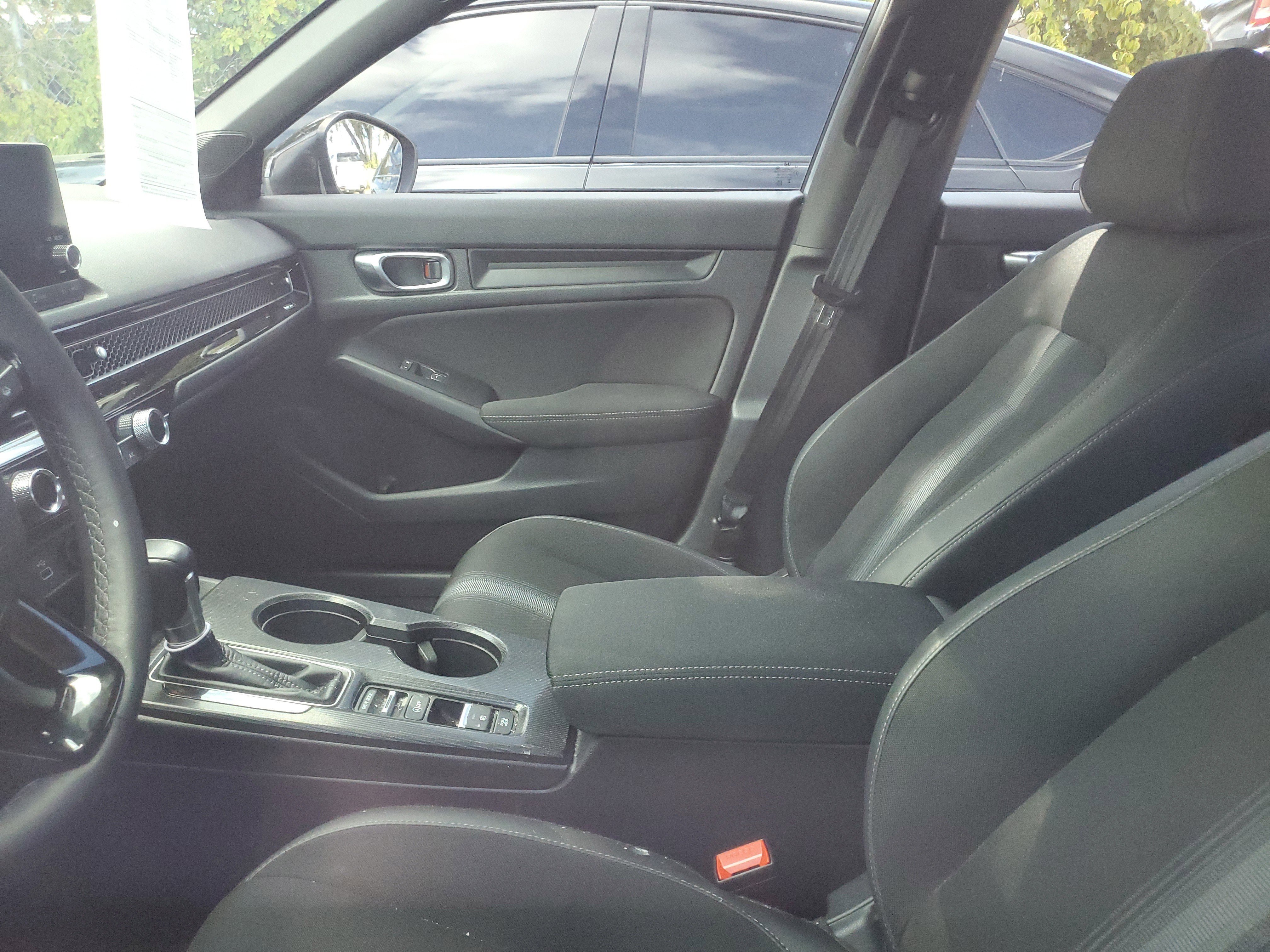 Used 2024  Honda Sport image 4