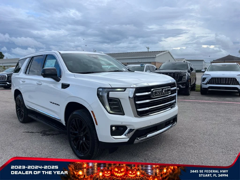 New 2027 Summit White GMC Elevation image 2