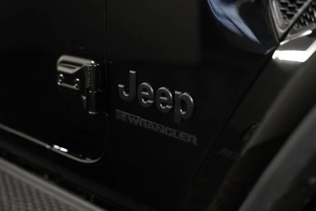 2025 Jeep Wrangler 4-Door Sahara - Photo 44