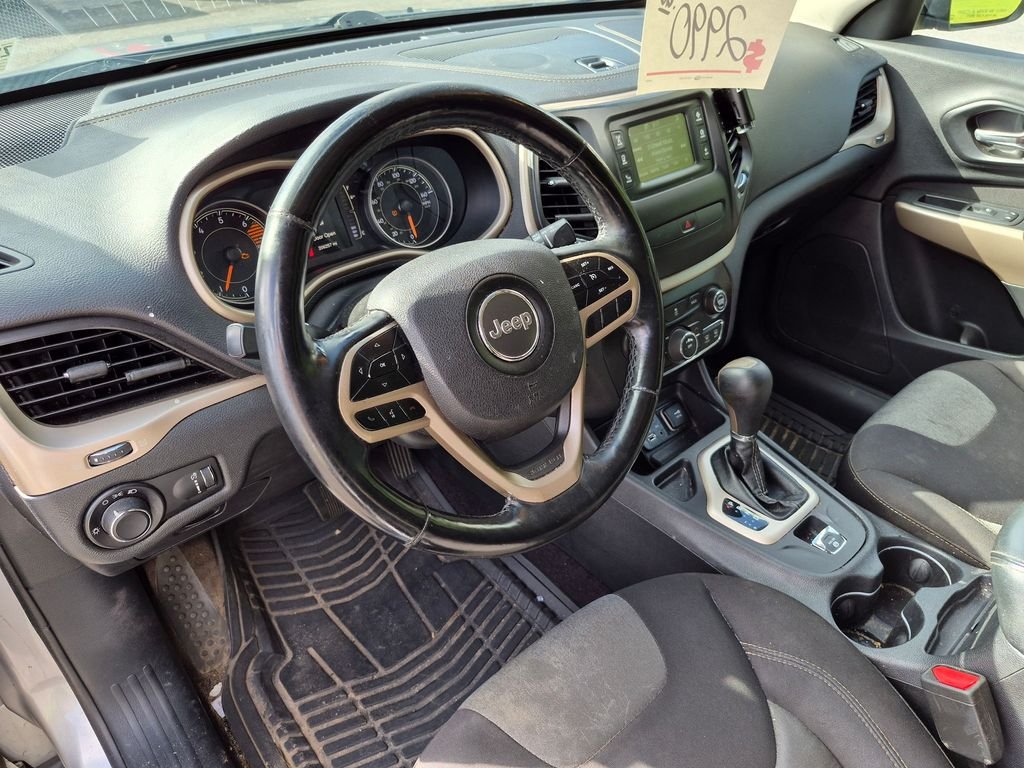 Used 2017 Silver Jeep Sport image 24