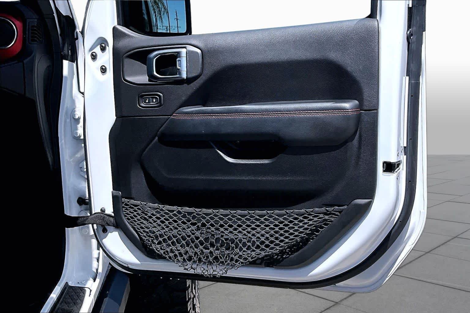 Used 2020 Bright White Clearcoat Jeep Rubicon image 26