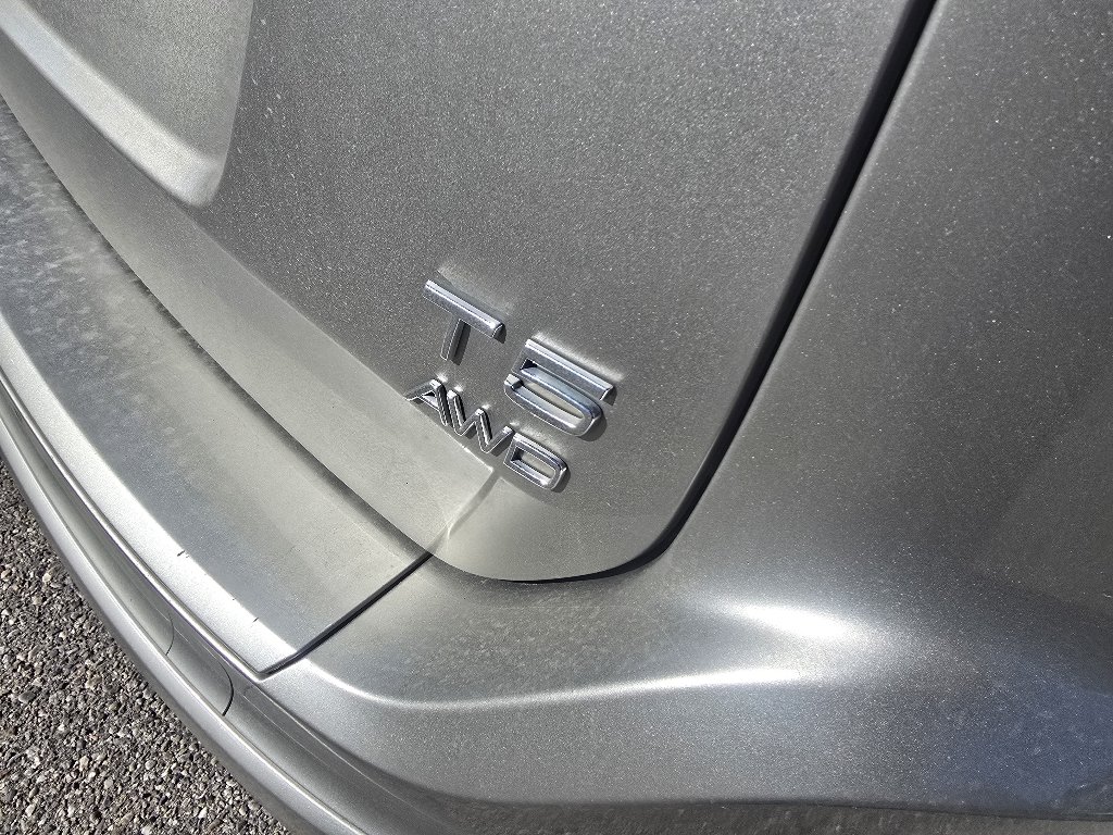 Used 2016 Seashell Metallic Volvo T5 Premier image 11