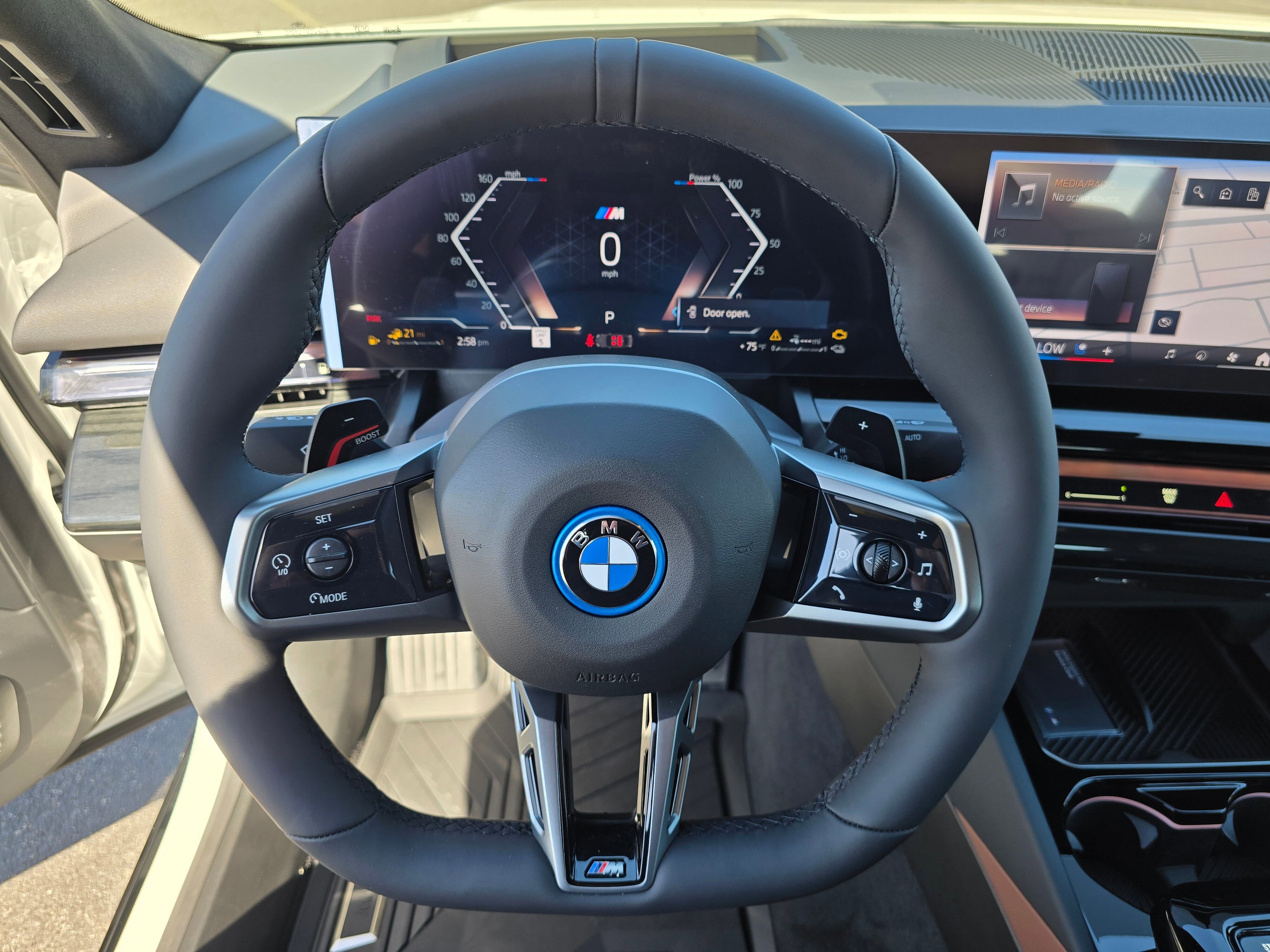 2026 BMW 5 Series 550e - Photo 47