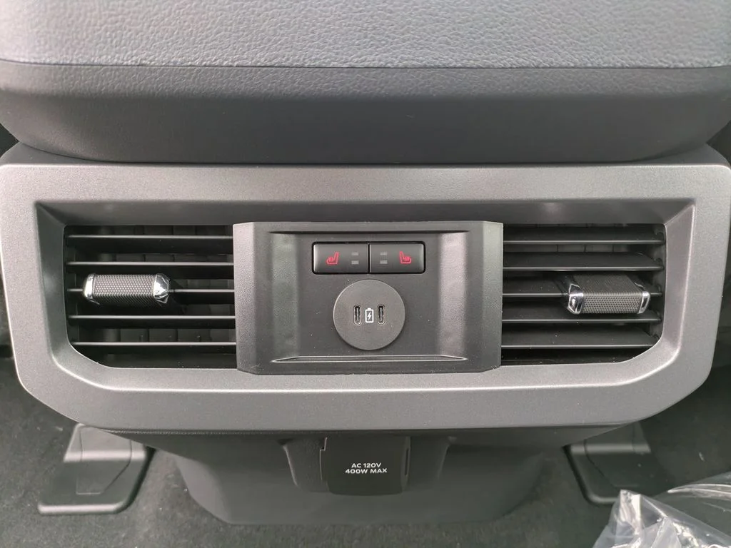 New 2026 Agate Black Metallic Ford Lariat image 15