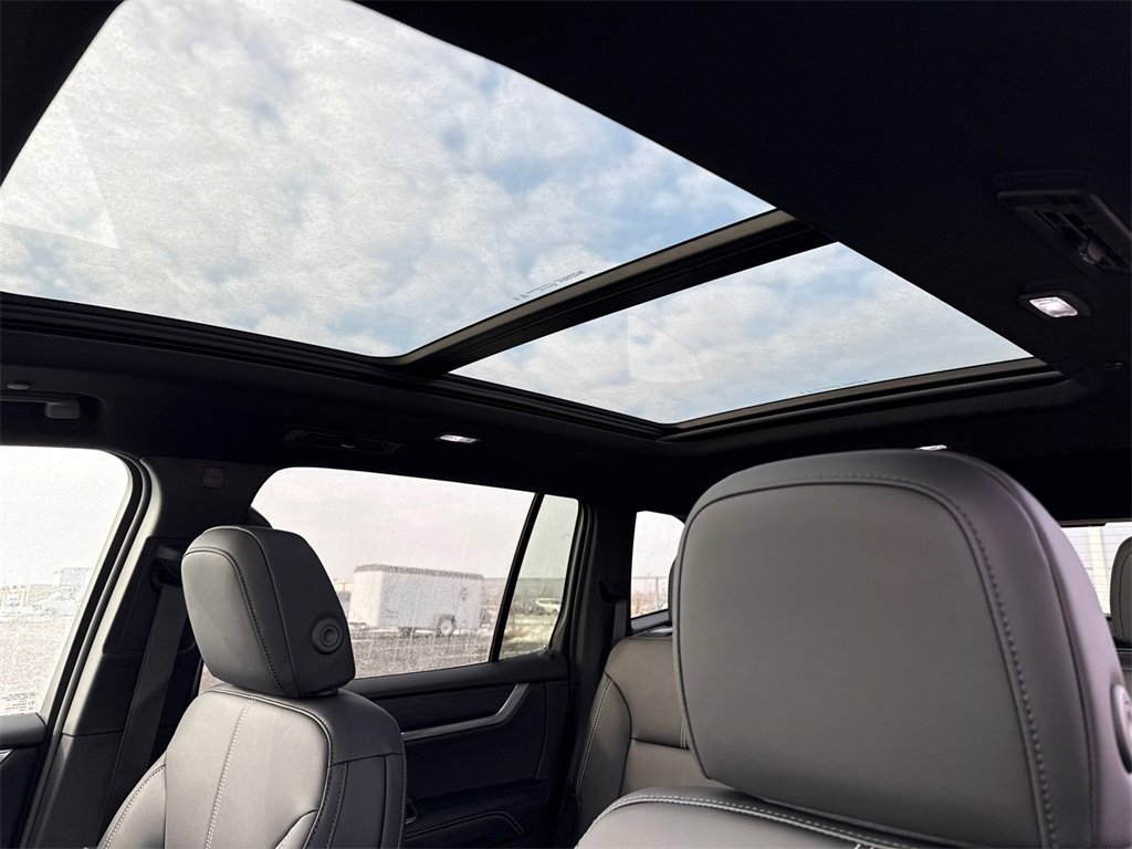 2026 GMC ACADIA - Image 27