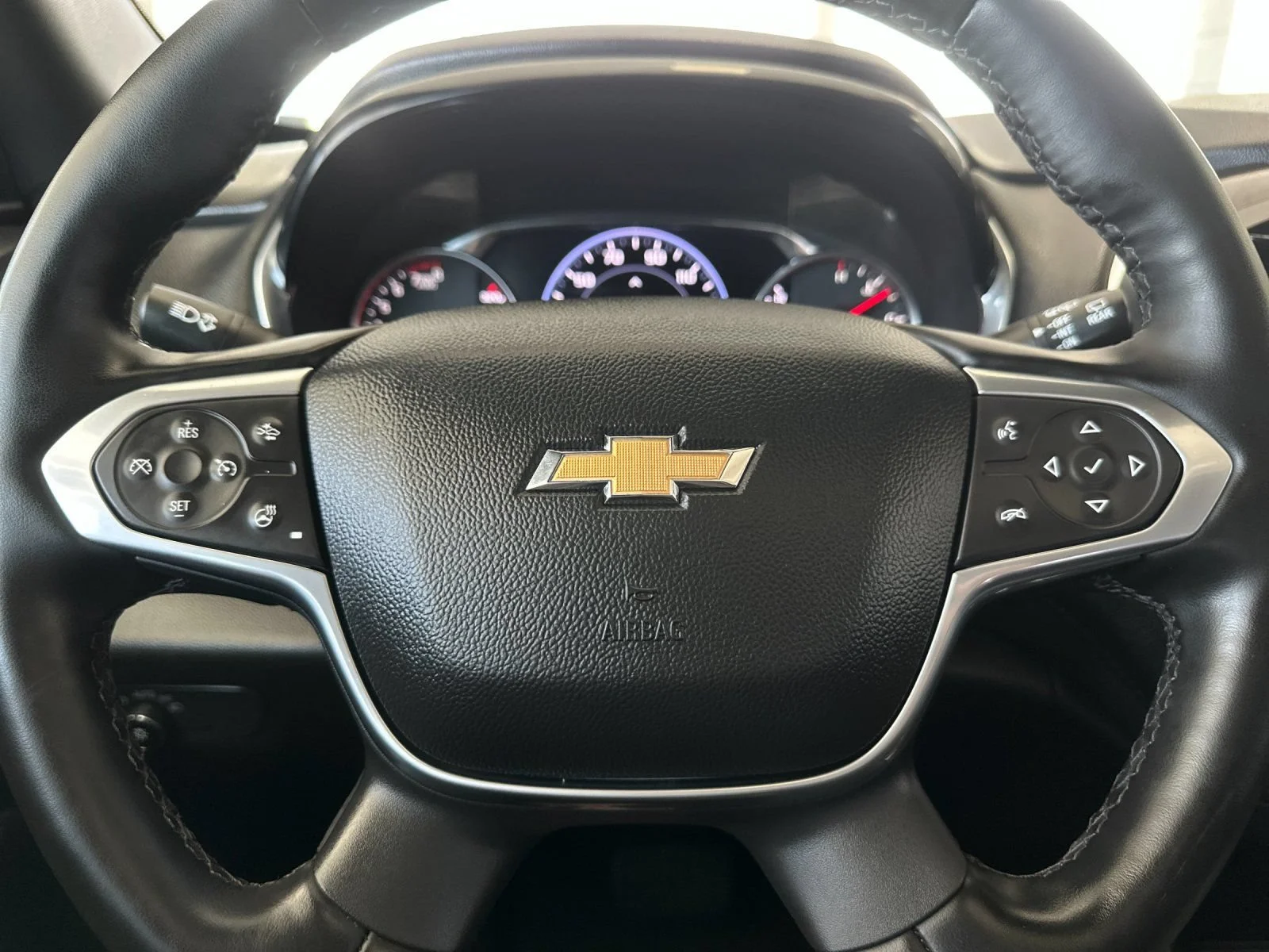 Used 2023 SUMMIT WHITE Chevrolet High Country image 24