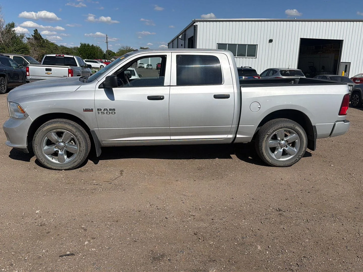Used 2017 RAM Ram 1500 Pickup Express with VIN 3C6RR7KT4HG739223 for sale in Garden City, KS