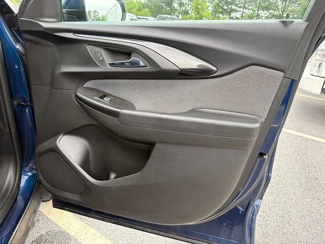 Used 2022 Blue Glow Metallic Chevrolet LT image 14