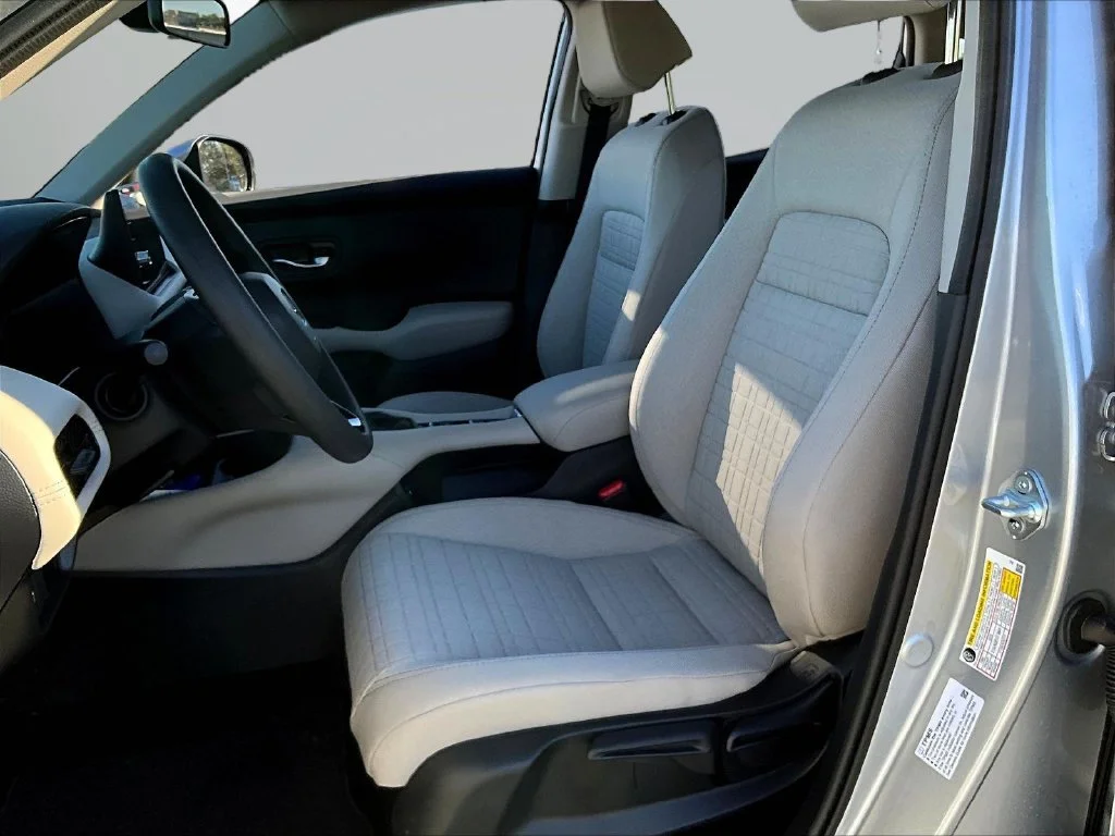 New 2027 Solar Silver Metallic Honda LX AWD image 23