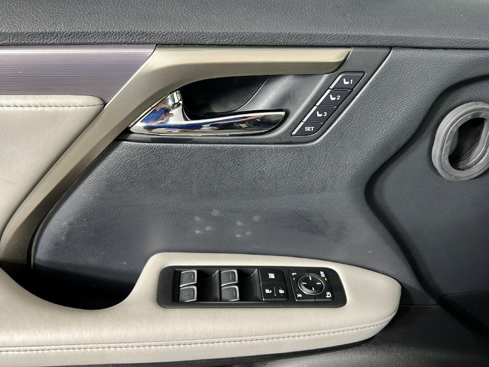 Used 2019 Gy Lexus  image 16