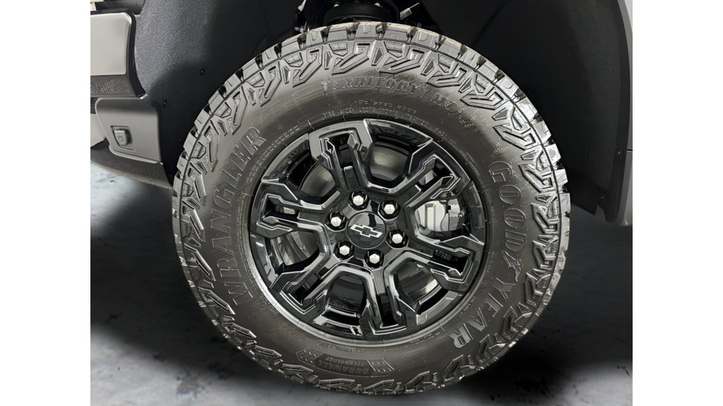 2026 Chevrolet Silverado 1500 ZR2 - Photo 21