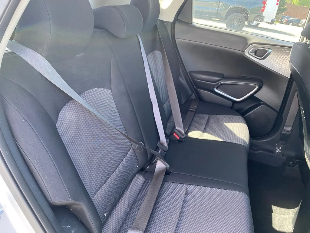 2021 Kia Soul LX - Photo 21