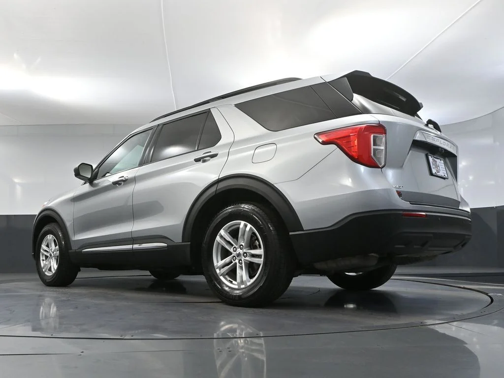 Certified Used 2022 Silver Ford XLT image 47