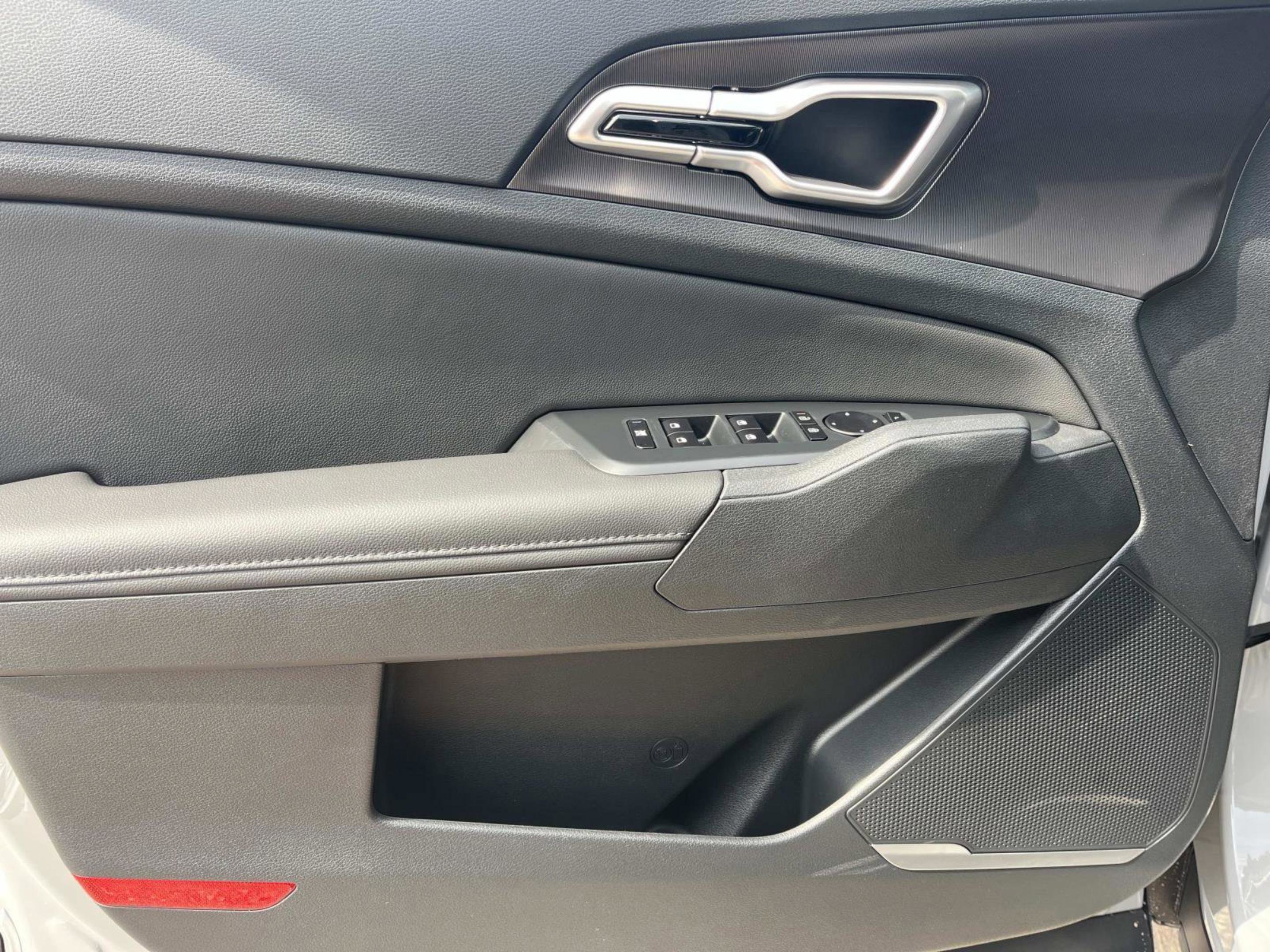 New 2026 Wolf Gray Kia EX image 22