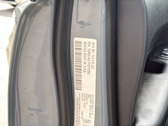 Used 2023 Gray Dodge SXT image 19