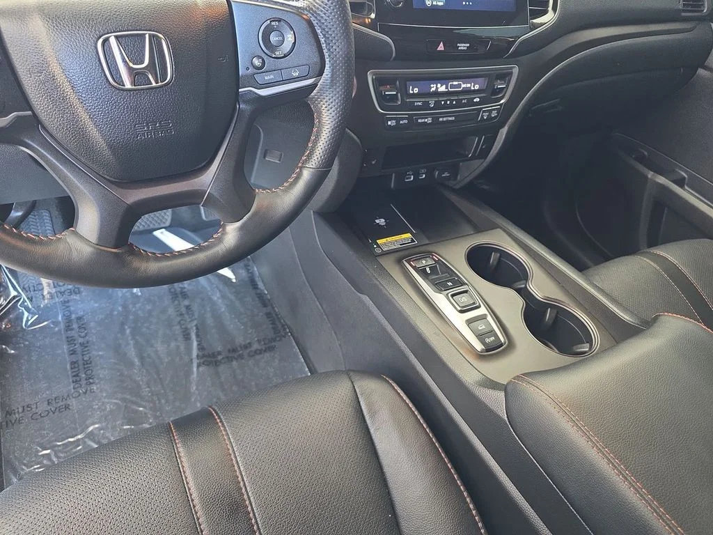 Used 2025  Honda TrailSport image 11