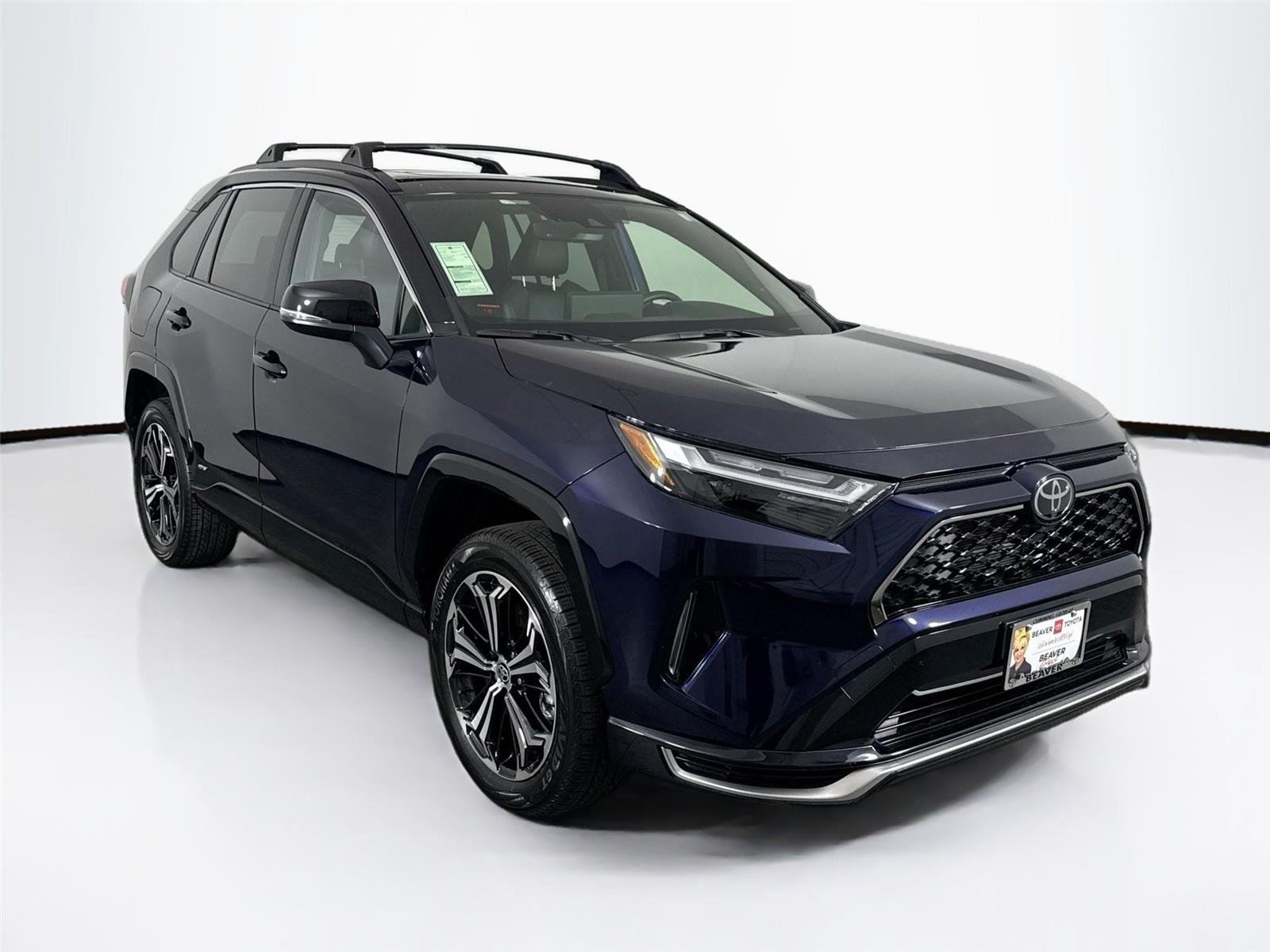2025 Toyota RAV4 XSE - Photo 10