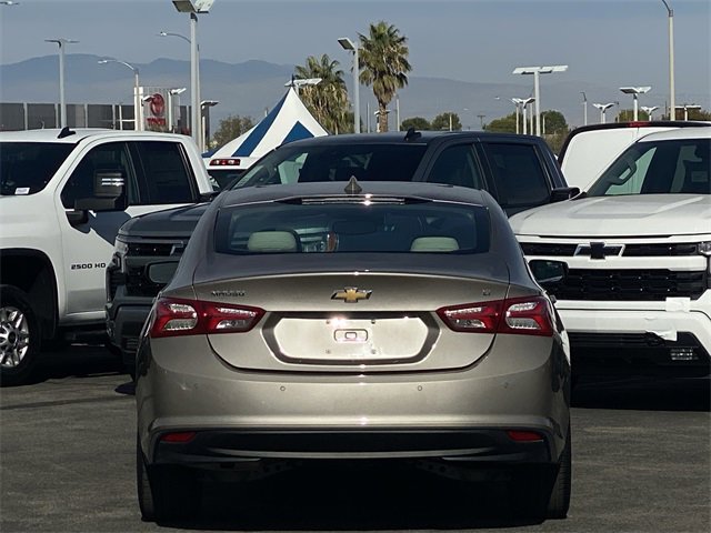 2024 Chevrolet Malibu Premier 2LT photo 4