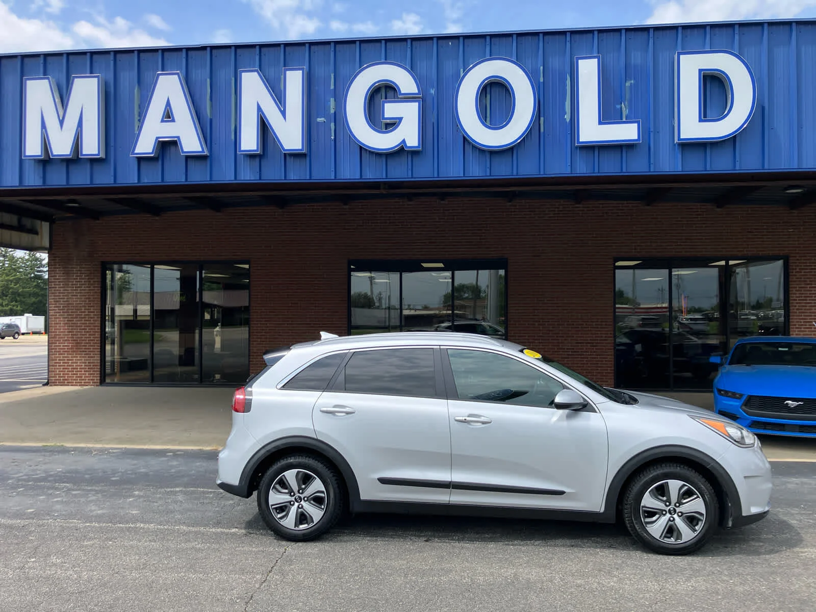 Used 2018 Silky Silver Kia LX image 20
