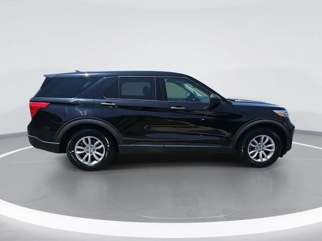 Used 2021 Black Ford Base image 6
