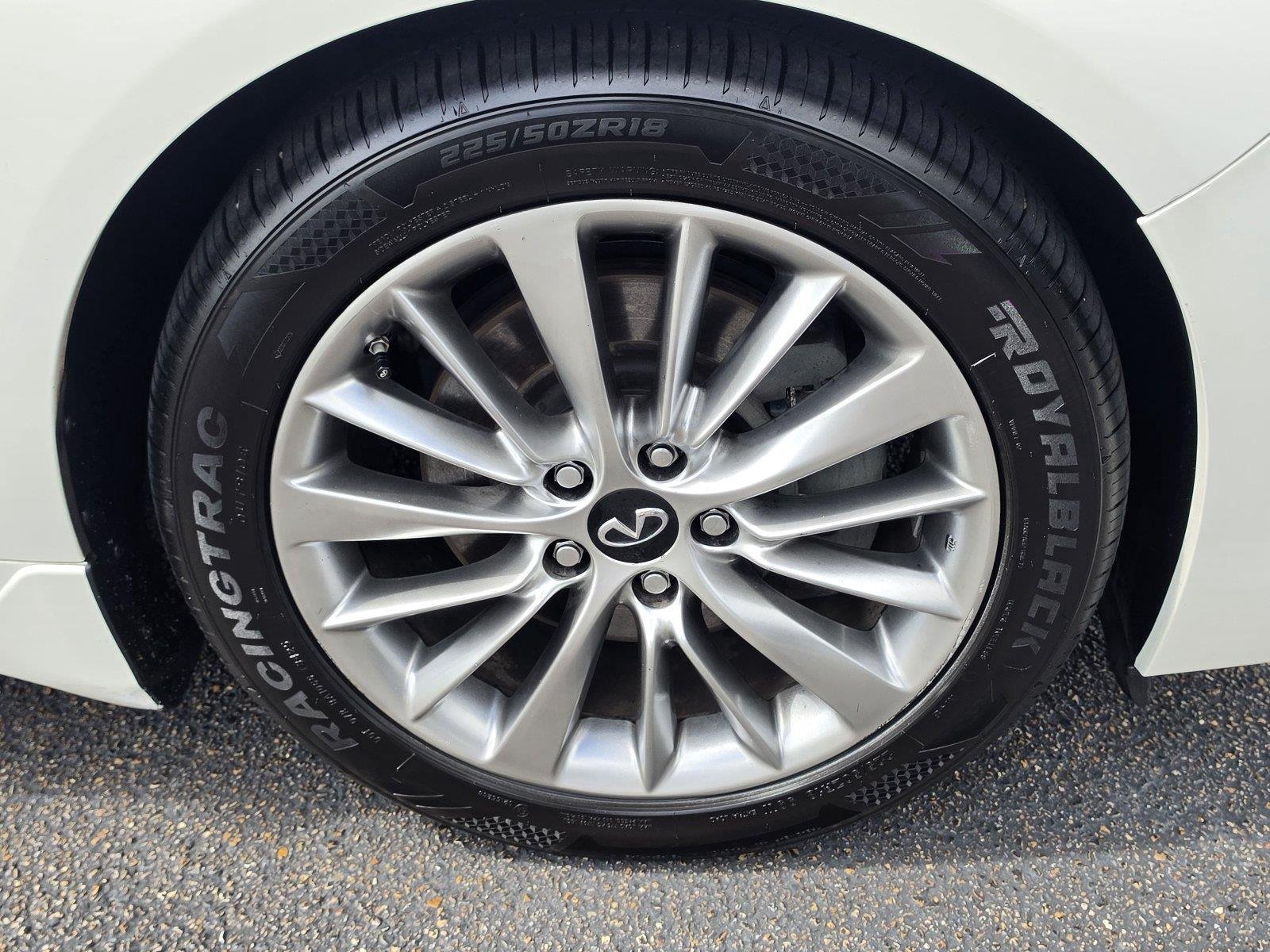 Used 2020 Pure White INFINITI 3.0t LUXE image 39
