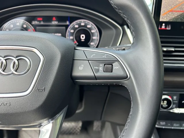 Used 2022  Audi 40 Premium Plus image 33