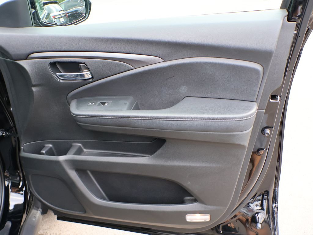 Used 2023  Honda RTL-E image 11