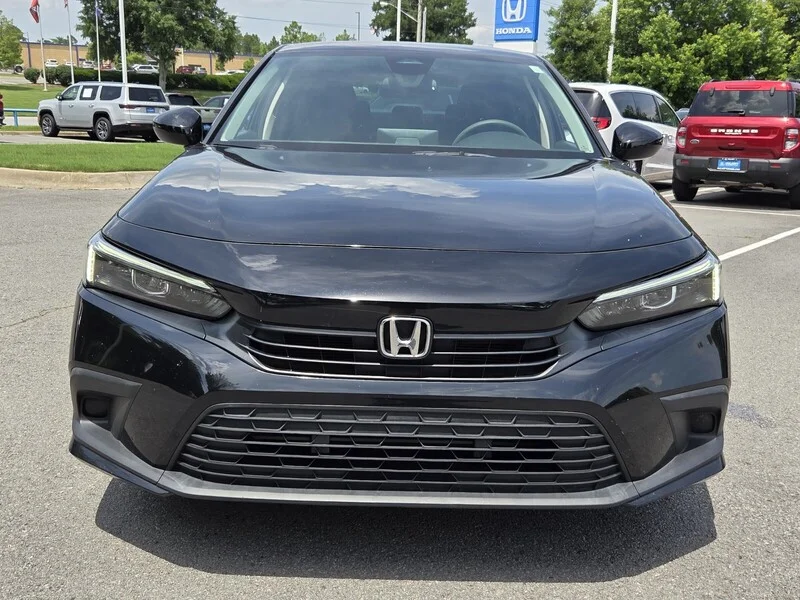 Used 2023 Crystal Black Pearl Honda LX image 8