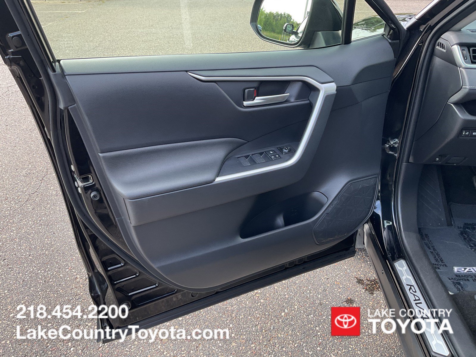 Used 2025 Black Toyota XLE image 21