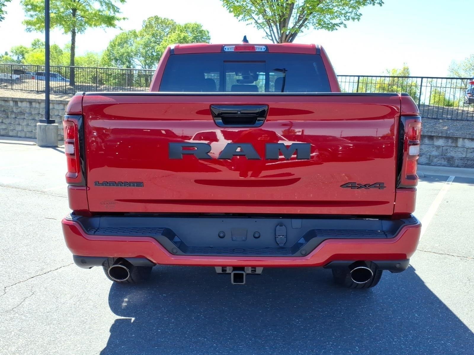 New 2026 Molten Red Pearl-Coat Exterior Paint RAM Laramie image 15