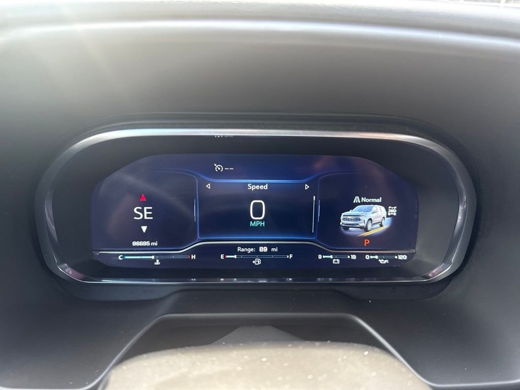 Used 2024 Red Chevrolet Z71 image 6