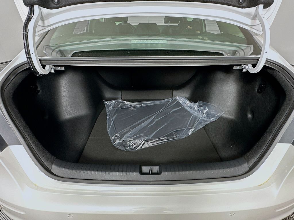 New 2026 Platinum White Pearl Honda Touring image 27