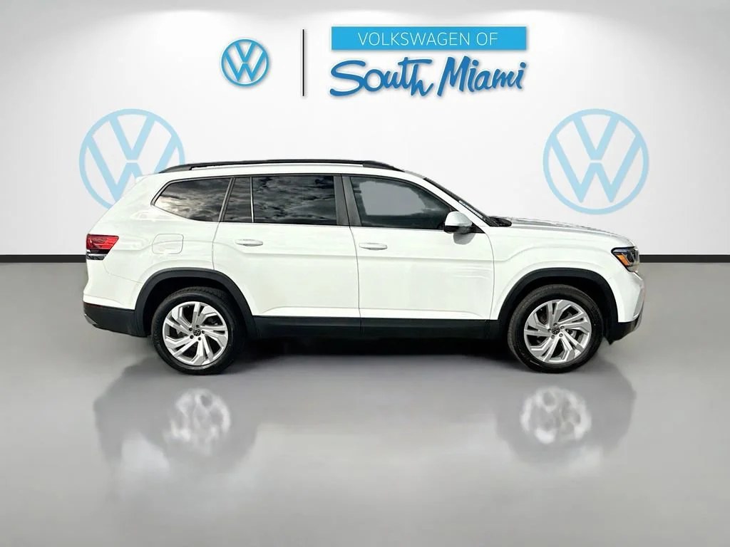 Used 2023 Pure White Volkswagen 3.6L V6 SE w/Technology image 8