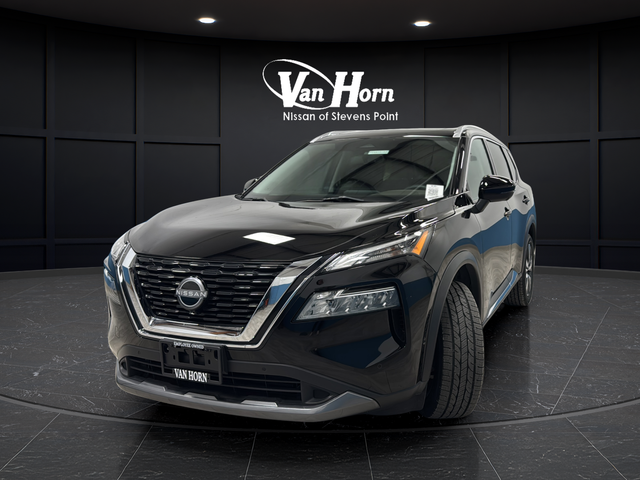 Used 2023 Super Black Nissan SL image 3