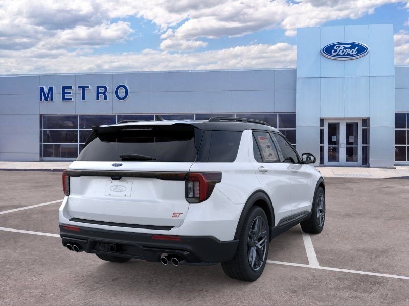 2026 Ford Explorer ST - Photo 8