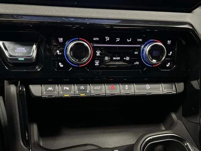 2025 GMC Sierra 1500 AT4 - Photo 18