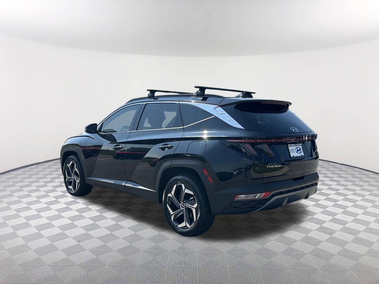 Used 2024 Black Pearl Hyundai Limited image 7
