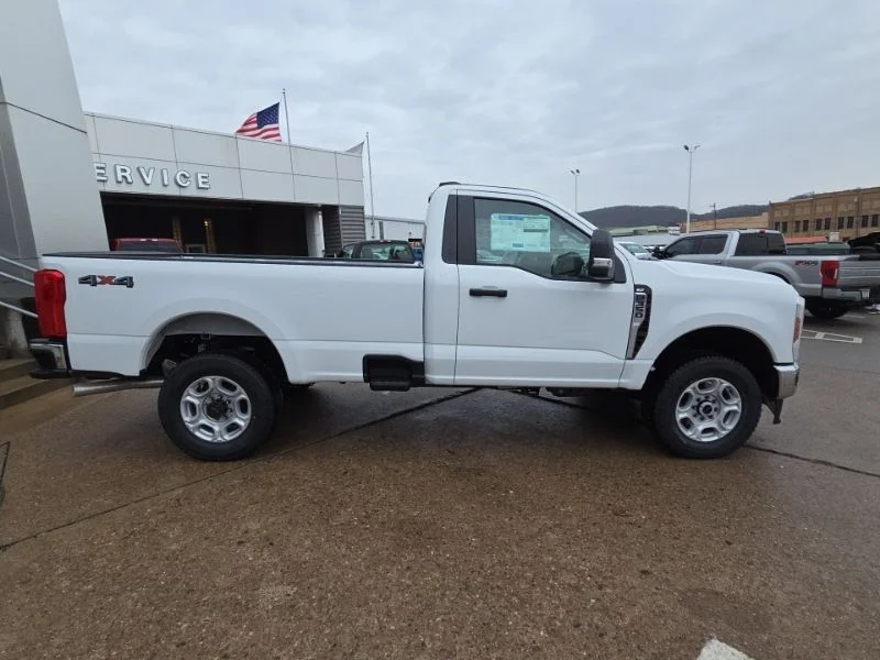 New 2026 Oxford White Ford F-350® XLT image 8