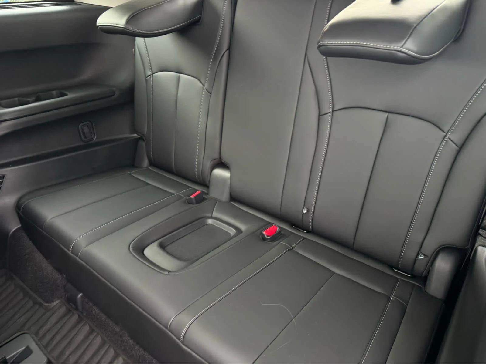 Certified Used 2026 Mineral Black INFINITI LUXE image 26