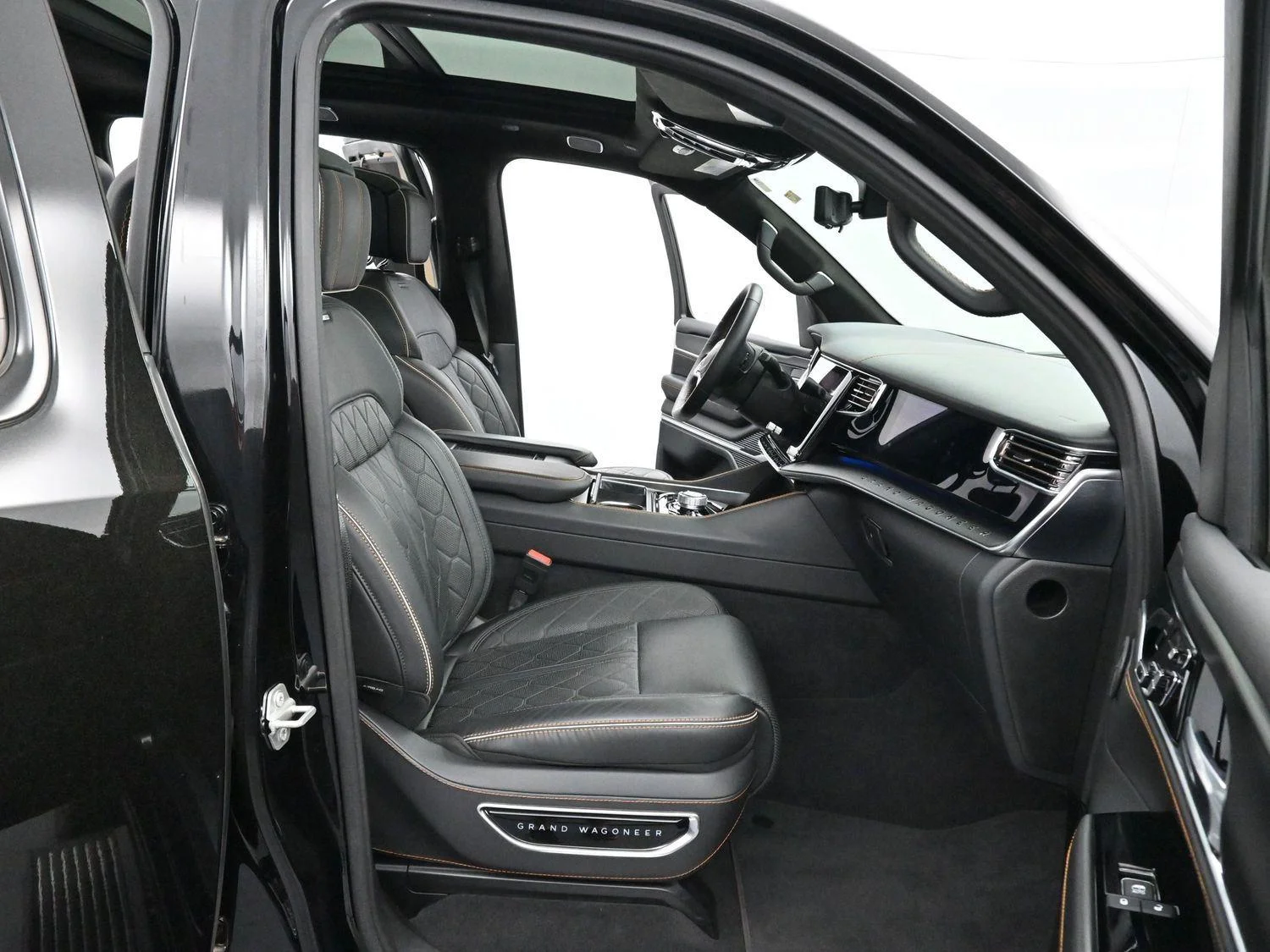 Used 2024 Black Jeep Series III Obsidian image 39