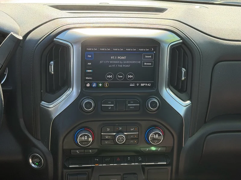 Used 2023 Silver Ice Metallic Chevrolet LT image 10