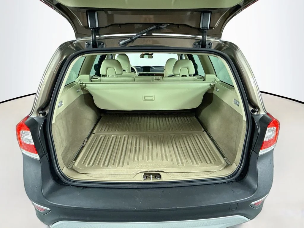 Used 2015 Blue Volvo 3.2 Premier image 26