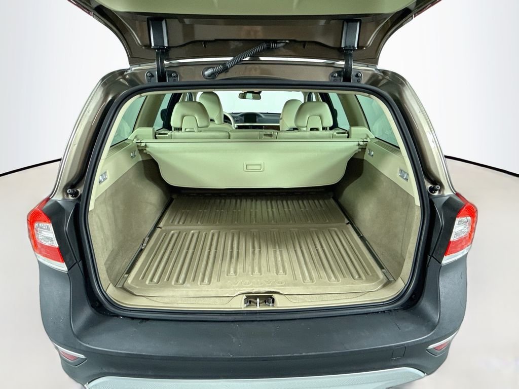 Used 2015 Blue Volvo 3.2 Premier image 26