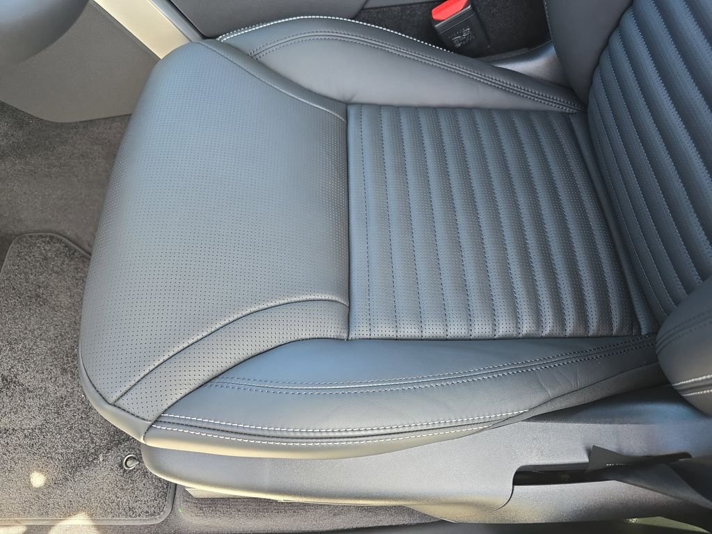 New 2026 Carpathian Grey Land Rover Tempest Edition image 31