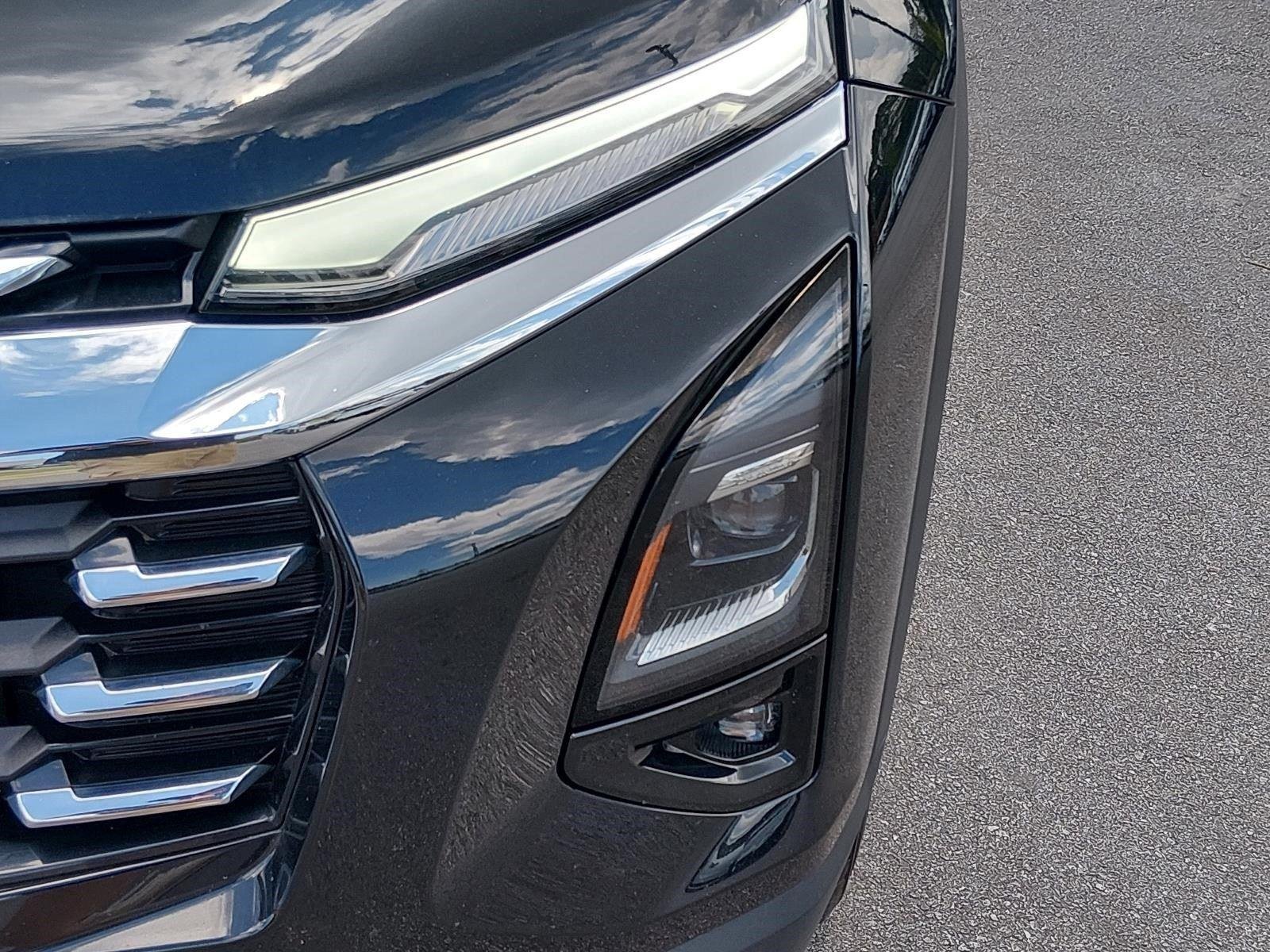 Used 2025 Mosaic Black Metallic Chevrolet FWD LT image 10