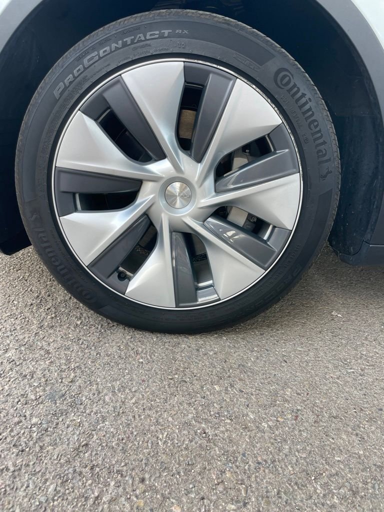 Used 2023 White Tesla Long Range image 8